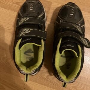 Kids sneakers size 13